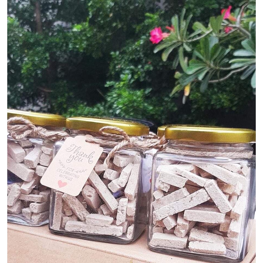 Mứt gừng thẻ - 100% gừng sẻ và đường cát kiềm 7-8 - phù hợp với người ăn thực dưỡng