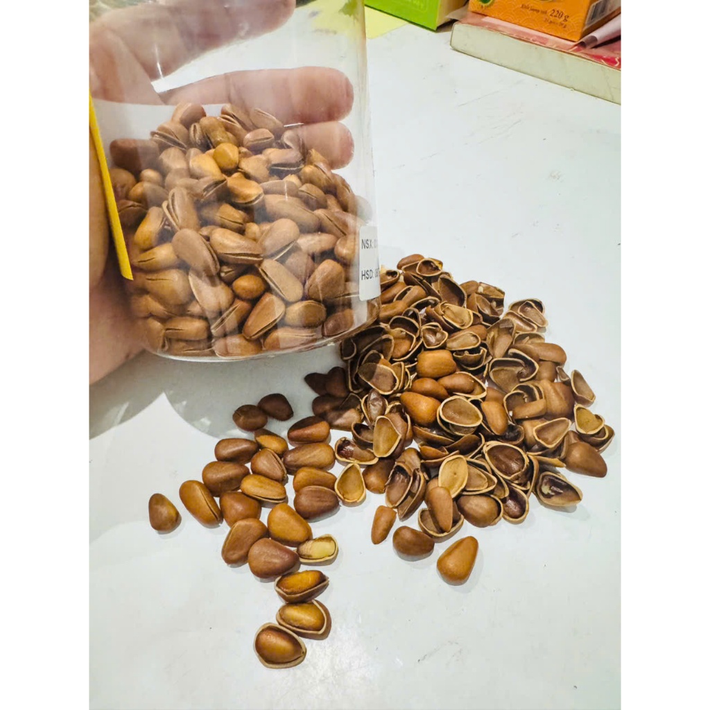 Hạt Thông Đỏ Rang mộc Chín Ăn Liền Loại 1- hủ 350g - ăn bùi, béo - ngăn ngừa đột quỵ, tai biến